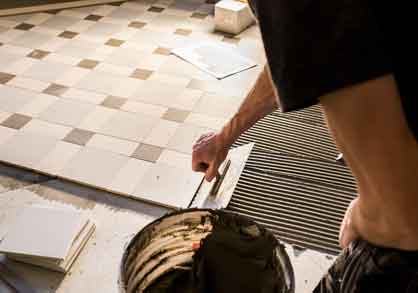 At l&aelig;gge klinkegulv