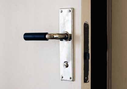 D&oslash;rh&aring;ndtag - Funkis